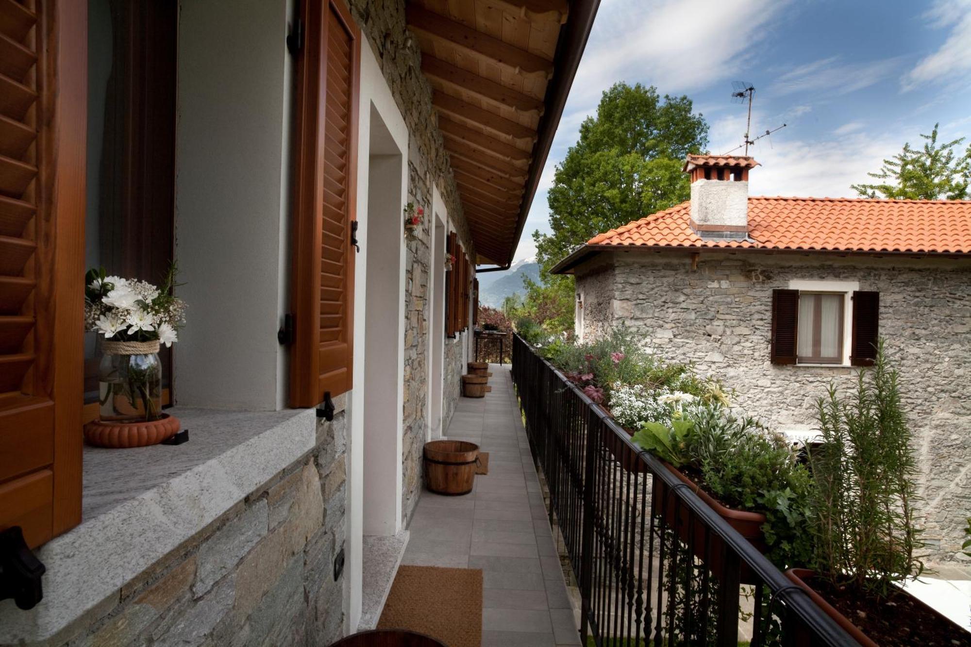 Cascina Borgofrancone Aparthotel Gera Lario Ngoại thất bức ảnh